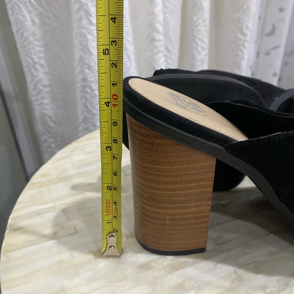 Route 66 Black Mules with Wooden Heel - Picture 6 of 6